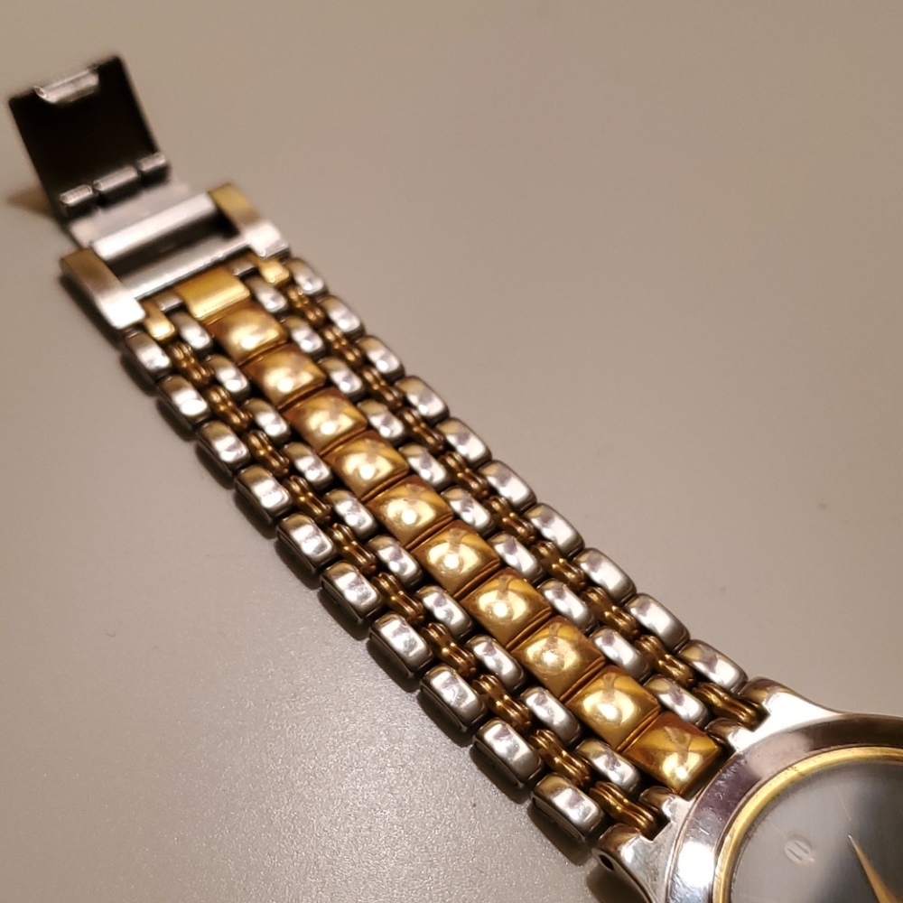 Pulsar Quartz 2-tone wristwatch - Picture 4 of 8